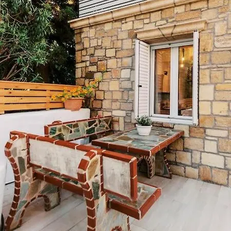Semesterbostad Myrovolos Luxury Angie's House Ialysos (Rhodes)