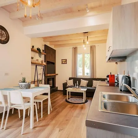 Semesterbostad Myrovolos Luxury Angie's House Ialysos (Rhodes)